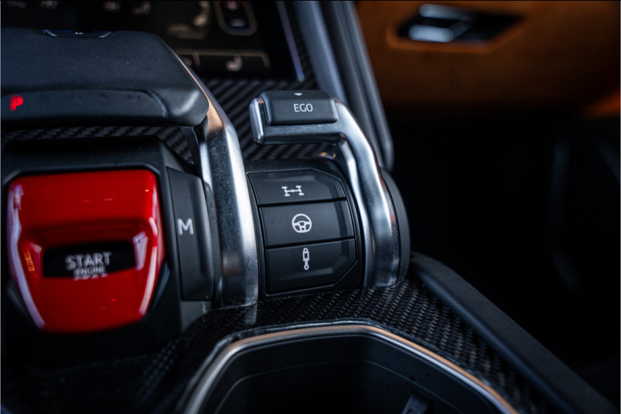 Lamborghini Urus 4.0 V8 Graphite Capsule - Mansory Pack | Full Carbon | Keramisch | Alcantara