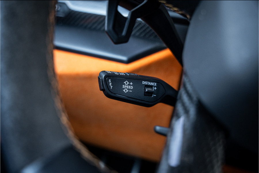 Lamborghini Urus 4.0 V8 Graphite Capsule - Mansory Pack | Full Carbon | Keramisch | Alcantara