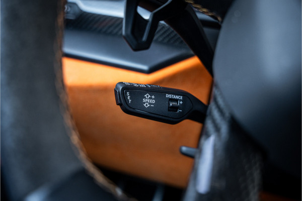 Lamborghini Urus 4.0 V8 Graphite Capsule - Mansory Pack | Full Carbon | Keramisch | Alcantara