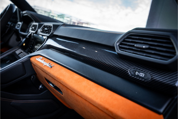 Lamborghini Urus 4.0 V8 Graphite Capsule - Mansory Pack | Full Carbon | Keramisch | Alcantara