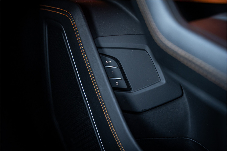 Lamborghini Urus 4.0 V8 Graphite Capsule - Mansory Pack | Full Carbon | Keramisch | Alcantara