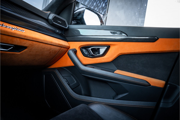 Lamborghini Urus 4.0 V8 Graphite Capsule - Mansory Pack | Full Carbon | Keramisch | Alcantara