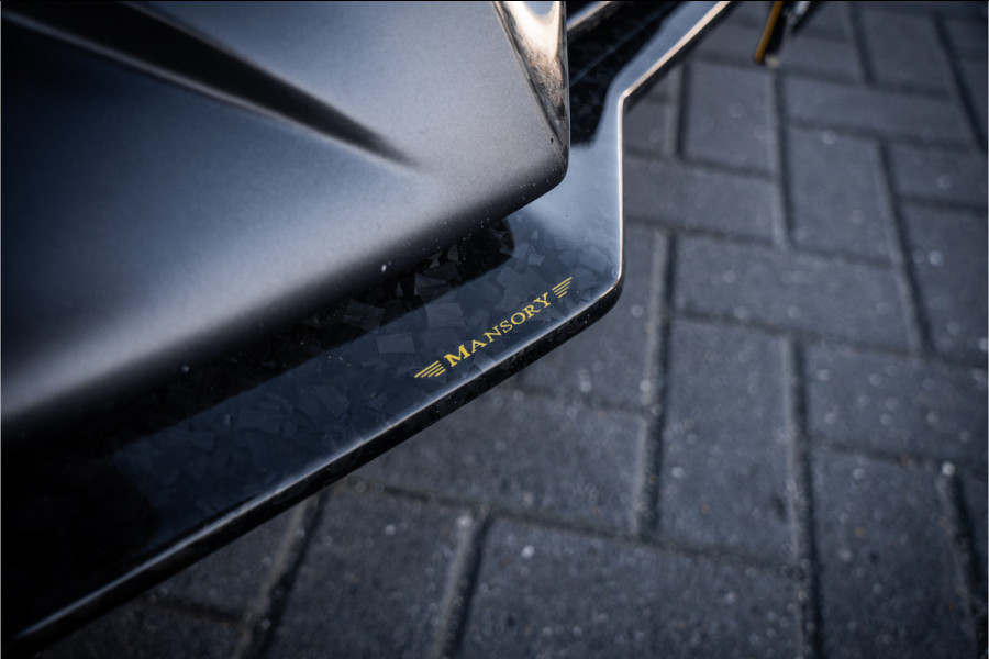 Lamborghini Urus 4.0 V8 Graphite Capsule - Mansory Pack | Full Carbon | Keramisch | Alcantara