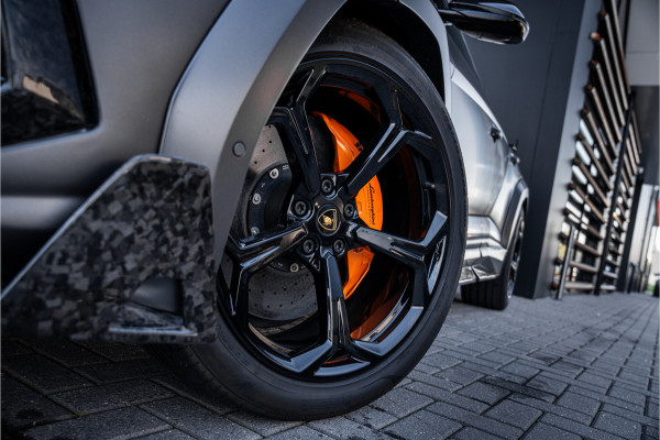Lamborghini Urus 4.0 V8 Graphite Capsule - Mansory Pack | Full Carbon | Keramisch | Alcantara