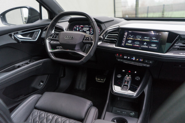 Audi Q4 Sportback e-tron 40 / 2x S-line/ Sonos/ Head-Up Display /Ruit-lederen bekleding/ Adaptive Cruise Control/ Panoramadak/ 150kW (204PK)