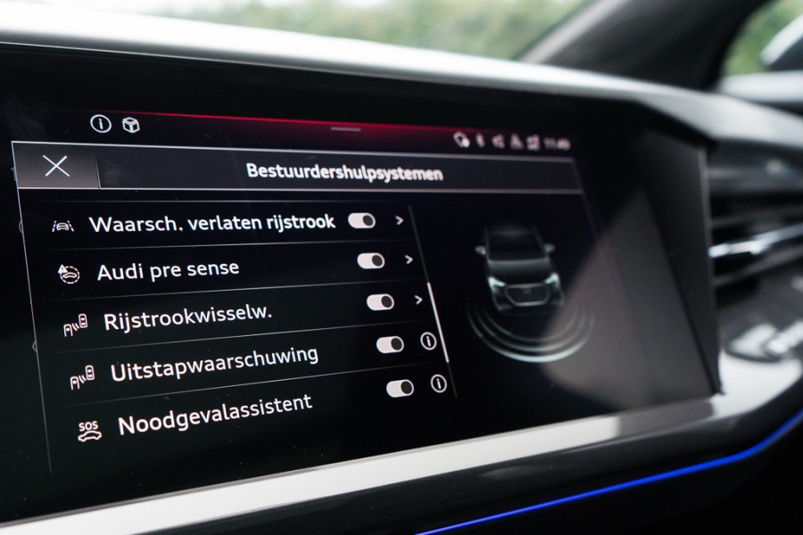 Audi Q4 Sportback e-tron 40 / 2x S-line/ Sonos/ Head-Up Display /Ruit-lederen bekleding/ Adaptive Cruise Control/ Panoramadak/ 150kW (204PK)