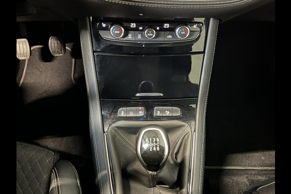 Opel Grandland X 1.2 Turbo Innovation Navigatie Carplay Android auto Camera Keyless Entry Elektrisch bedienbare achterklep Dodehoek Sensoren