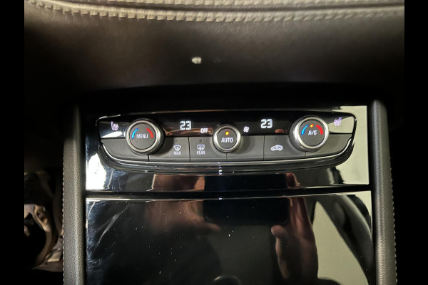 Opel Grandland X 1.2 Turbo Innovation Navigatie Carplay Android auto Camera Keyless Entry Elektrisch bedienbare achterklep Dodehoek Sensoren