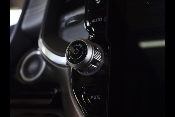 Dodge Ram | 1500 | Laramie |Premium Night | 3.0L I6 Hurricane | 4X4 | BPM-VRIJ | BPM-VRIJ | 14,4-inch Touchscreen | Passenger Display | Getoonde accessoires zijn verkrijgbaar tegen meerprijs