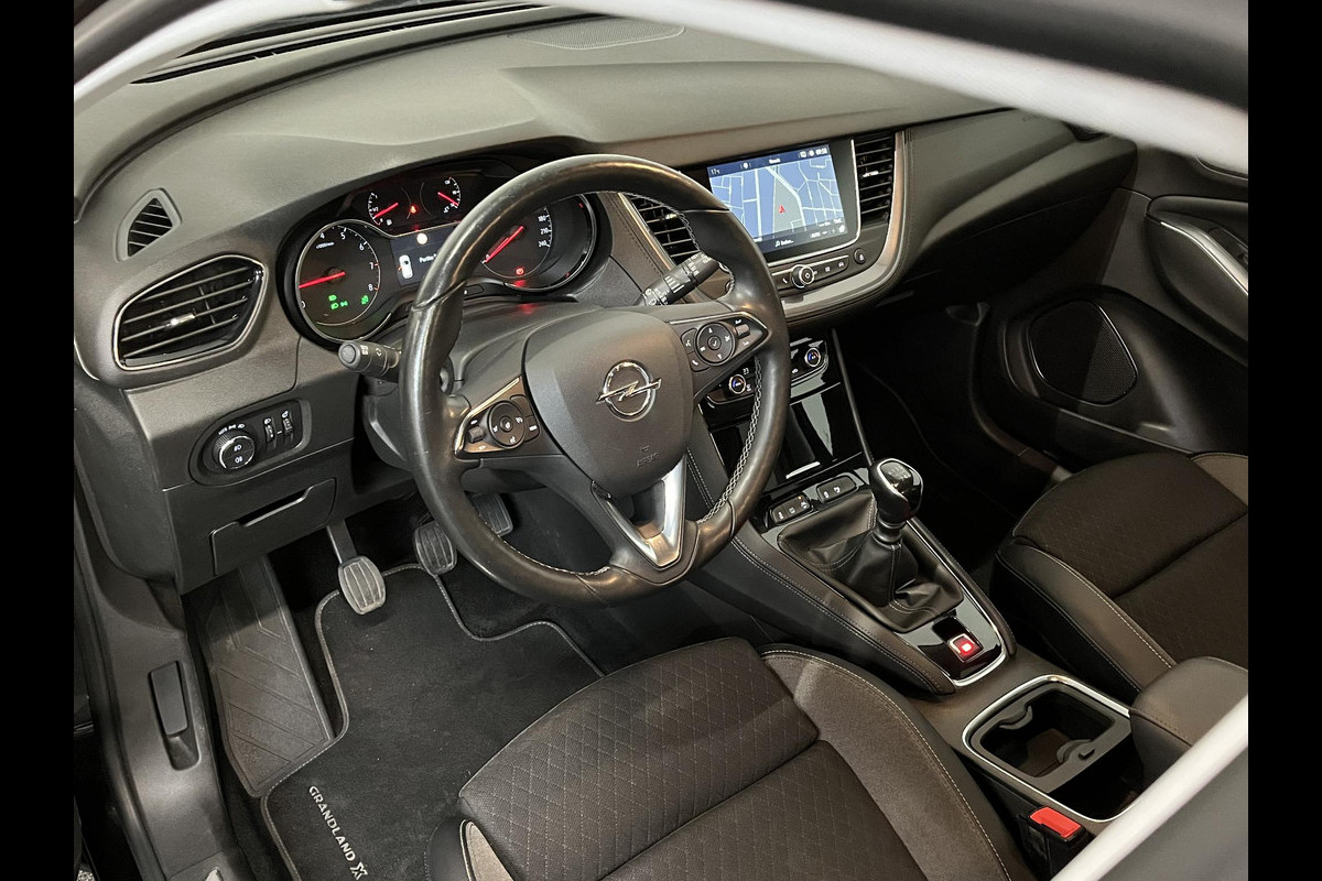 Opel Grandland X 1.2 Turbo Innovation Navigatie Carplay Android auto Camera Keyless Entry Elektrisch bedienbare achterklep Dodehoek Sensoren Opel Grandland X 1.2 Turbo Innovation Navigatie Carplay Android auto Camera Keyless Entry Elektrisch bedienbare achterklep Dodehoek Sensoren