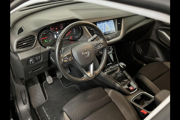 Opel Grandland X 1.2 Turbo Innovation Navigatie Carplay Android auto Camera Keyless Entry Elektrisch bedienbare achterklep Dodehoek Sensoren