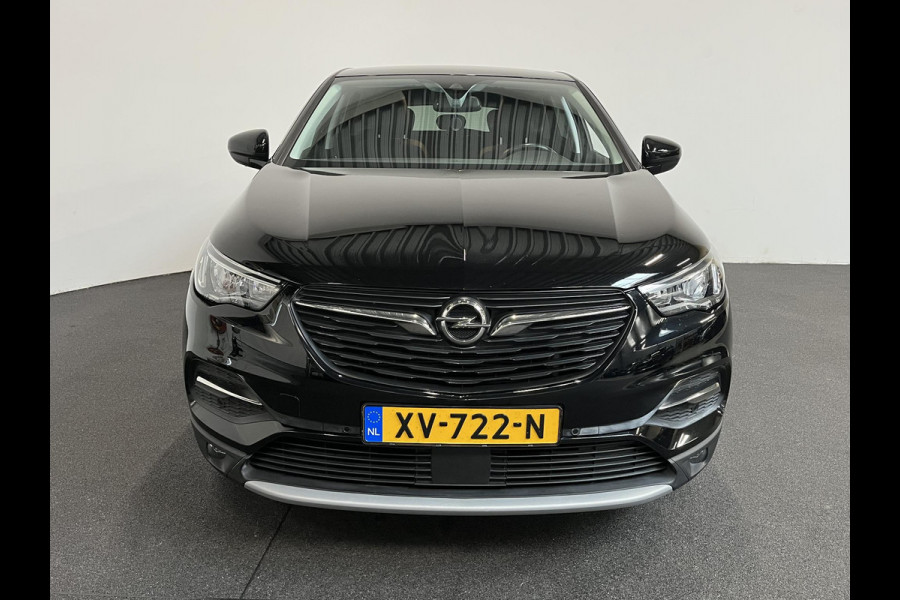 Opel Grandland X 1.2 Turbo Innovation Navigatie Carplay Android auto Camera Keyless Entry Elektrisch bedienbare achterklep Dodehoek Sensoren