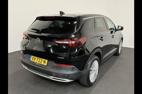 Opel Grandland X 1.2 Turbo Innovation Navigatie Carplay Android auto Camera Keyless Entry Elektrisch bedienbare achterklep Dodehoek Sensoren