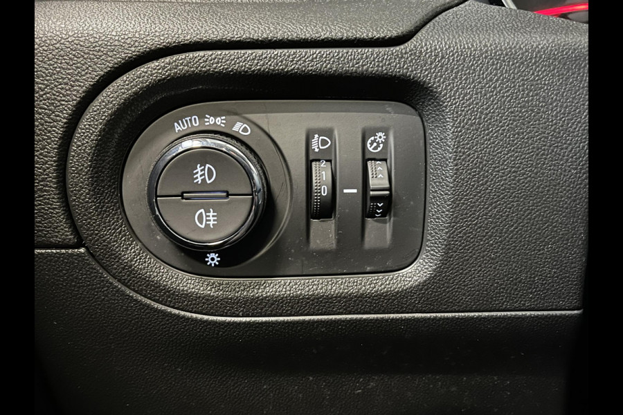 Opel Grandland X 1.2 Turbo Innovation Navigatie Carplay Android auto Camera Keyless Entry Elektrisch bedienbare achterklep Dodehoek Sensoren