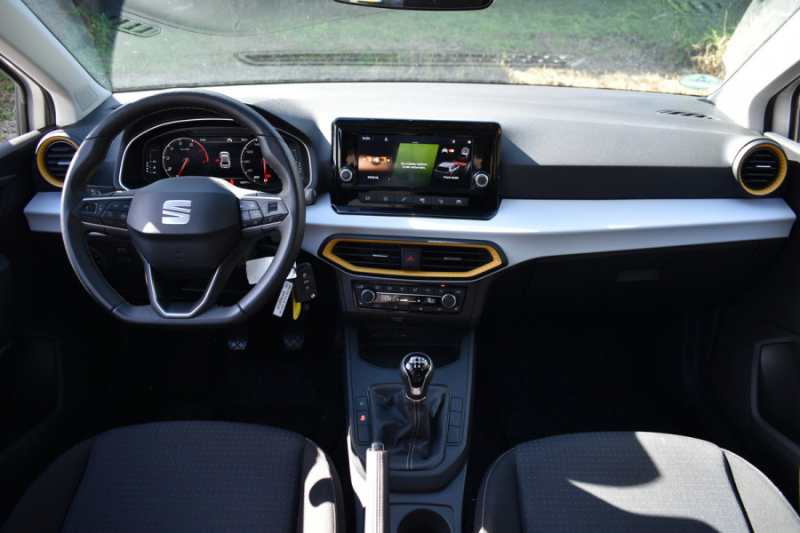 Seat Ibiza TSI 95PK BUSINESS STYLE VIRTUAL/NAVI/CARPLAY