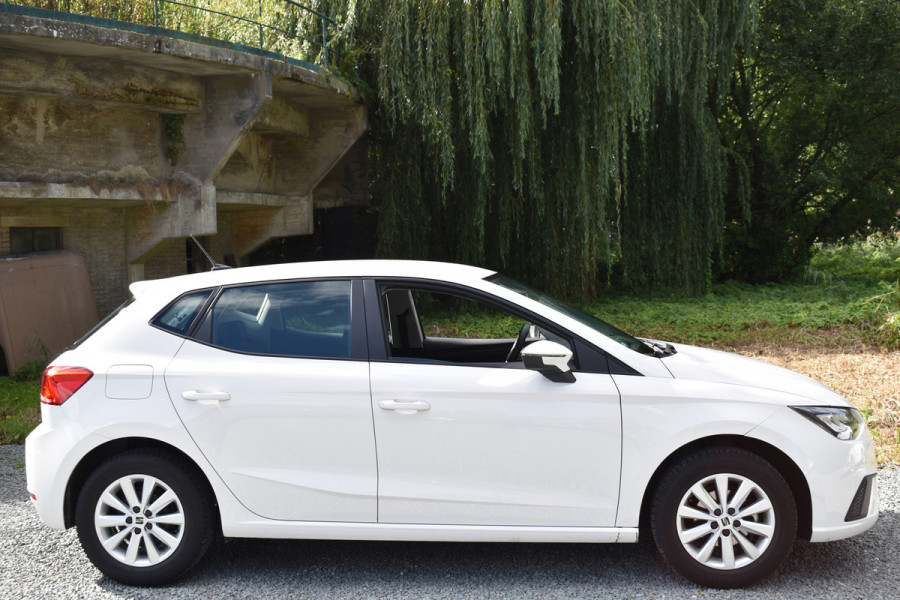 Seat Ibiza TSI 95PK BUSINESS STYLE VIRTUAL/NAVI/CARPLAY
