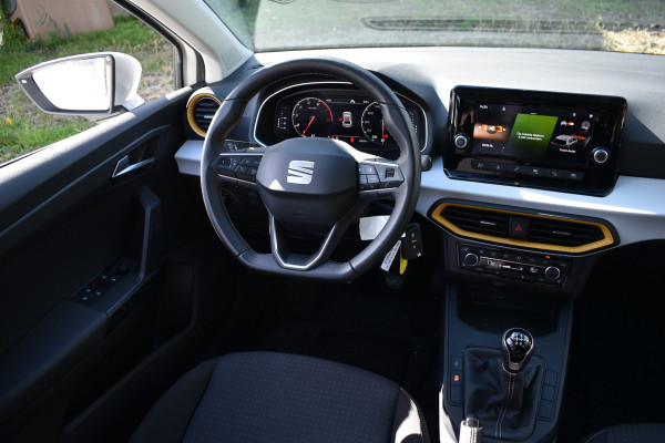 Seat Ibiza TSI 95PK BUSINESS STYLE VIRTUAL/NAVI/CARPLAY