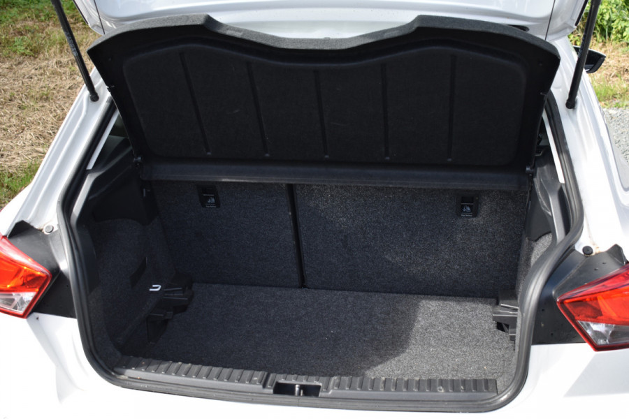 Seat Ibiza TSI 95PK BUSINESS STYLE VIRTUAL/NAVI/CARPLAY