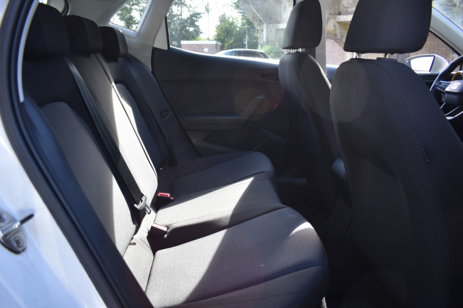 Seat Ibiza TSI 95PK BUSINESS STYLE VIRTUAL/NAVI/CARPLAY
