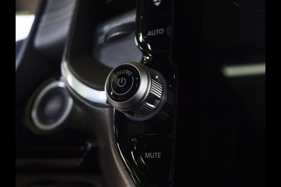 Dodge Ram 1500 | Laramie | Premium Night | 3.0L I6 Hurricane | Crew Cab | 4X4 | | BPM-VRIJ | Niveau regeling | Passenger Display | Getoonde accessoires zijn verkrijgbaar tegen meerprijs Dodge Ram 1500 | Laramie | Premium Night | 3.0L I6 Hurricane | Crew Cab | 4X4 | | BPM-VRIJ | Niveau regeling | Passenger Display | Getoonde accessoires zijn verkrijgbaar tegen meerprijs