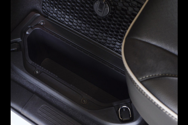 Dodge Ram 1500 | Laramie | Premium Night | 3.0L I6 Hurricane | Crew Cab | 4X4 | | BPM-VRIJ | Niveau regeling | Passenger Display | Getoonde accessoires zijn verkrijgbaar tegen meerprijs Dodge Ram 1500 | Laramie | Premium Night | 3.0L I6 Hurricane | Crew Cab | 4X4 | | BPM-VRIJ | Niveau regeling | Passenger Display | Getoonde accessoires zijn verkrijgbaar tegen meerprijs