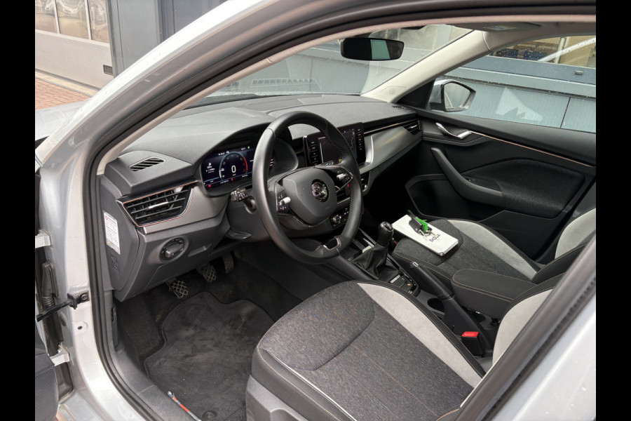 Škoda Kamiq 1.0 TSi 110pk Business Edition LED/VIRTUAL/NAVI/CARPLAY/DAB/PDC/STOELVERWARMING
