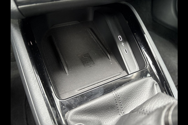 Škoda Kamiq 1.0 TSi 110pk Business Edition LED/VIRTUAL/NAVI/CARPLAY/DAB/PDC/STOELVERWARMING