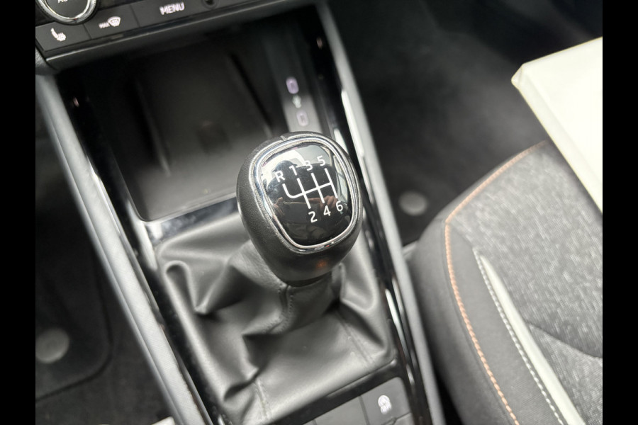 Škoda Kamiq 1.0 TSi 110pk Business Edition LED/VIRTUAL/NAVI/CARPLAY/DAB/PDC/STOELVERWARMING