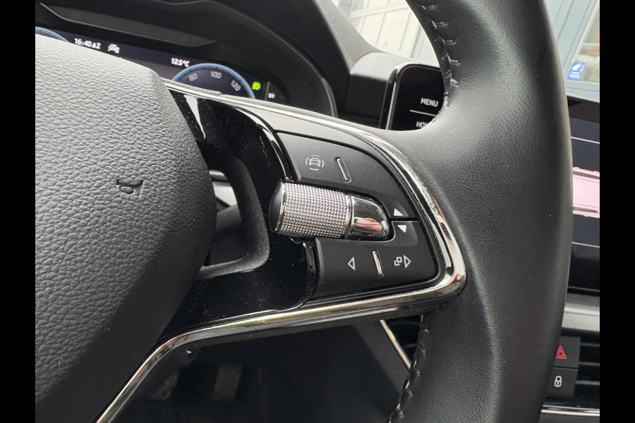 Škoda Kamiq 1.0 TSi 110pk Business Edition LED/VIRTUAL/NAVI/CARPLAY/DAB/PDC/STOELVERWARMING