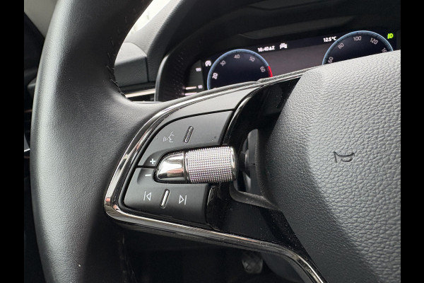 Škoda Kamiq 1.0 TSi 110pk Business Edition LED/VIRTUAL/NAVI/CARPLAY/DAB/PDC/STOELVERWARMING