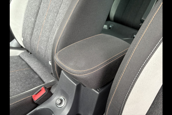 Škoda Kamiq 1.0 TSi 110pk Business Edition LED/VIRTUAL/NAVI/CARPLAY/DAB/PDC/STOELVERWARMING