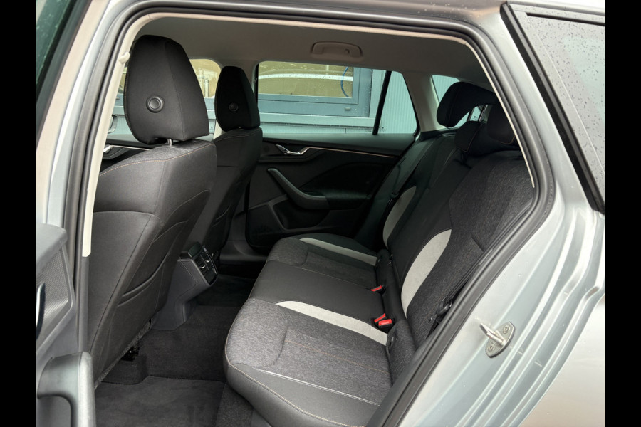 Škoda Kamiq 1.0 TSi 110pk Business Edition LED/VIRTUAL/NAVI/CARPLAY/DAB/PDC/STOELVERWARMING