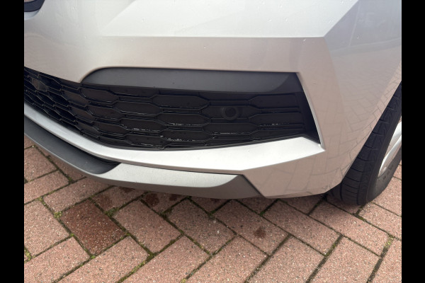 Škoda Kamiq 1.0 TSi 110pk Business Edition LED/VIRTUAL/NAVI/CARPLAY/DAB/PDC/STOELVERWARMING