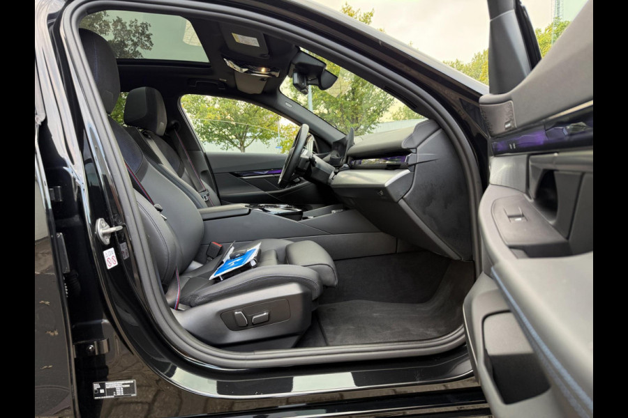BMW i5 EDrive40 2024 M-PAKKET SHADOW PANORAMA LEDER HARMAN KARDON 1-EIG