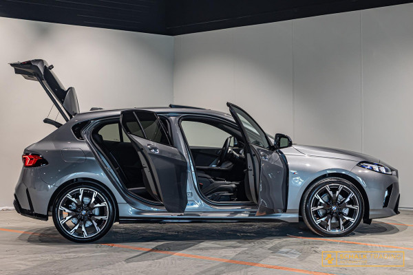 BMW 1-serie 120i|M-sport|Pano|H&K|Cam|Trekhaak|Leder|Garanti