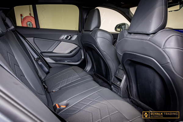 BMW 1-serie 120i|M-sport|Pano|H&K|Cam|Trekhaak|Leder|Garanti