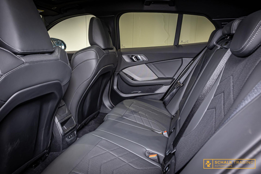BMW 1-serie 120i|M-sport|Pano|H&K|Cam|Trekhaak|Leder|Garanti