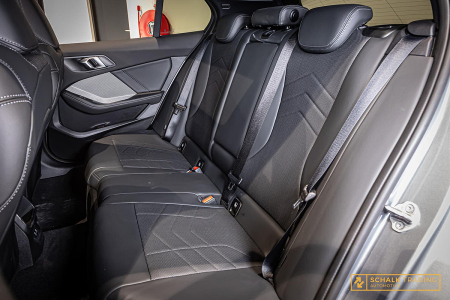BMW 1-serie 120i|M-sport|Pano|H&K|Cam|Trekhaak|Leder|Garanti