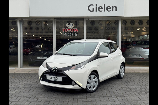 Toyota Aygo 1.0 VVT-i X-Play | Eerste eigenaar, Parkeercamera, Bluetooth, Stuurbediening, In hoogte verstelbare stoel