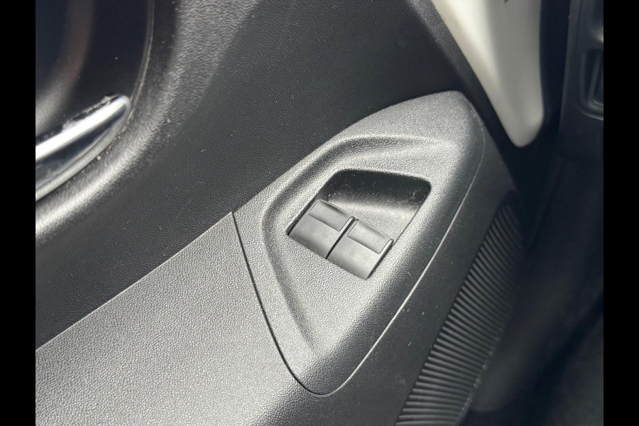 Toyota Aygo 1.0 VVT-i X-Play | Eerste eigenaar, Parkeercamera, Bluetooth, Stuurbediening, In hoogte verstelbare stoel