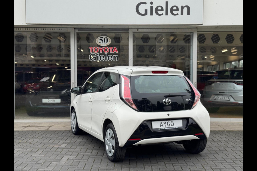 Toyota Aygo 1.0 VVT-i X-Play | Eerste eigenaar, Parkeercamera, Bluetooth, Stuurbediening, In hoogte verstelbare stoel