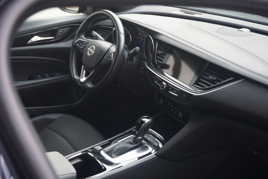 Opel Insignia Sports Tourer 1.5 Turbo Business Executive OPC line | Automaat | Wegklapbare Trekhaak