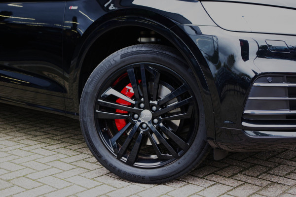 Audi Q5 2.0 TFSI 252 PK Quattro Sport S Line Black Edition, Trekhaak, Panoramadak, Leder-Alcantara, Camera