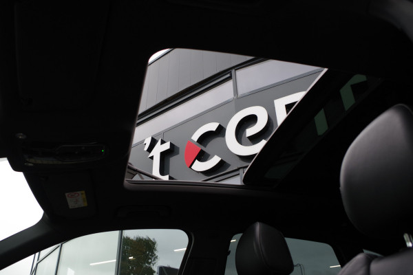 Audi Q5 2.0 TFSI 252 PK Quattro Sport S Line Black Edition, Trekhaak, Panoramadak, Leder-Alcantara, Camera