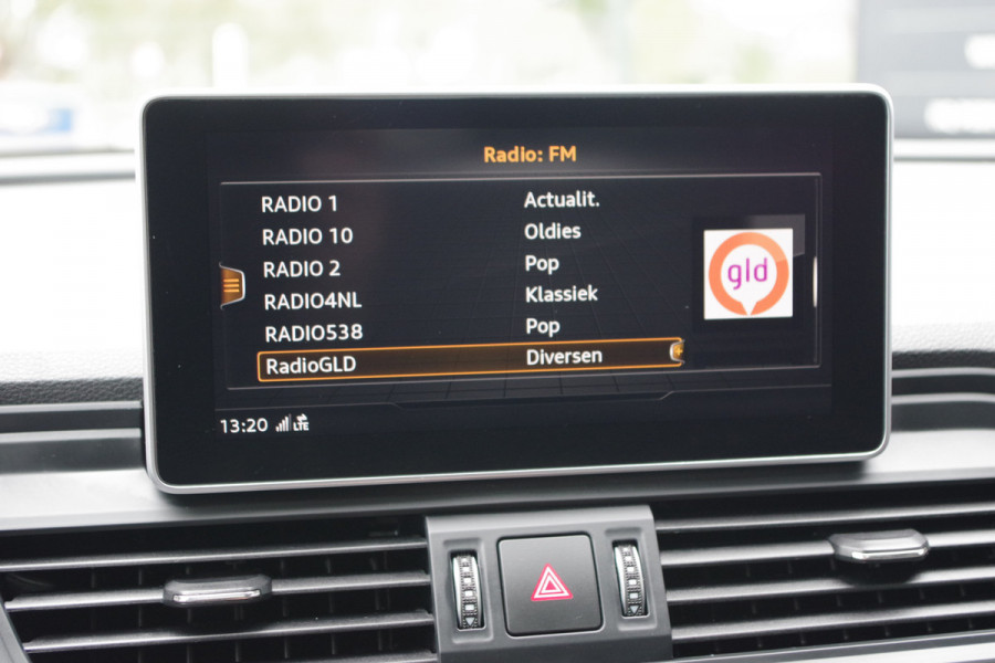 Audi Q5 2.0 TFSI 252 PK Quattro Sport S Line Black Edition, Trekhaak, Panoramadak, Leder-Alcantara, Camera