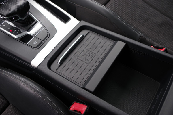 Audi Q5 2.0 TFSI 252 PK Quattro Sport S Line Black Edition, Trekhaak, Panoramadak, Leder-Alcantara, Camera