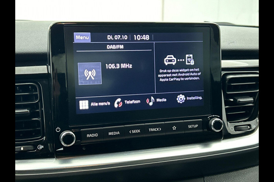 Kia Stonic 1.0 T-GDI 136pk MHEV Automaat Vision Navigatie Climate control Camera Cruise Control Dab 17" Lichtmetalen velgen