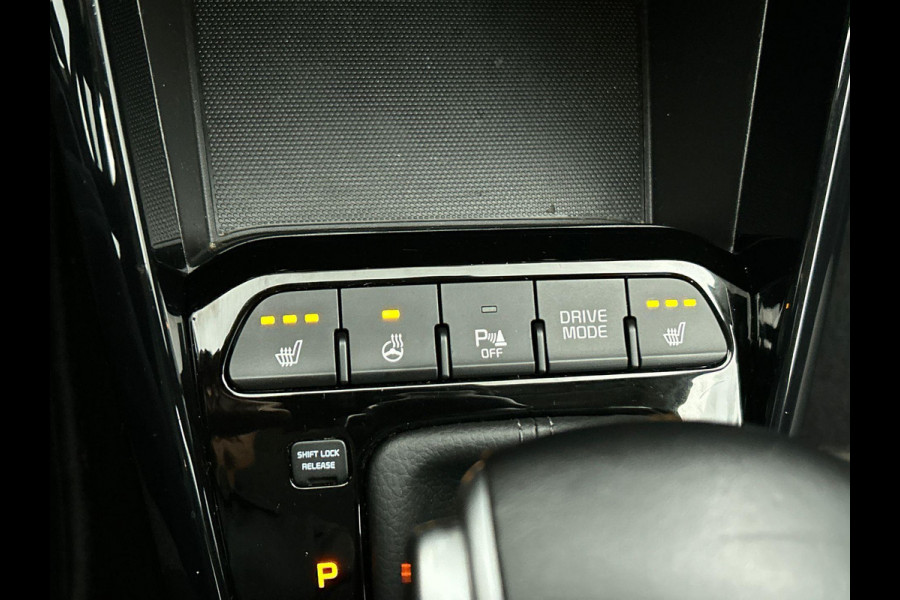Kia Stonic 1.0 T-GDI 136pk MHEV Automaat Vision Navigatie Climate control Camera Cruise Control Dab 17" Lichtmetalen velgen