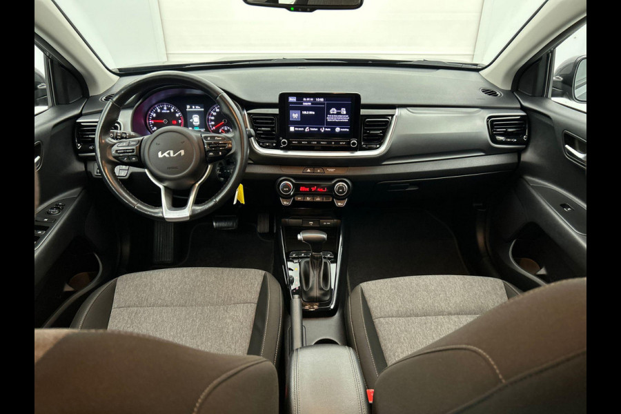 Kia Stonic 1.0 T-GDI 136pk MHEV Automaat Vision Navigatie Climate control Camera Cruise Control Dab 17" Lichtmetalen velgen