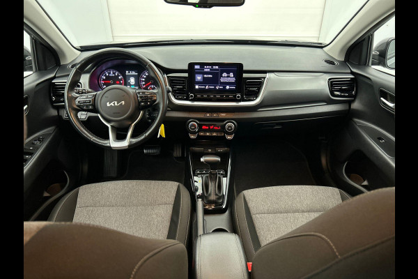 Kia Stonic 1.0 T-GDI 136pk MHEV Automaat Vision Navigatie Climate control Camera Cruise Control Dab 17" Lichtmetalen velgen